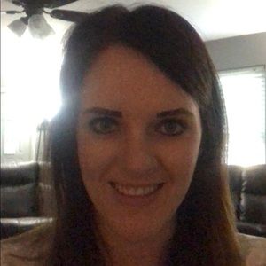 Meet your Posher, Hayley